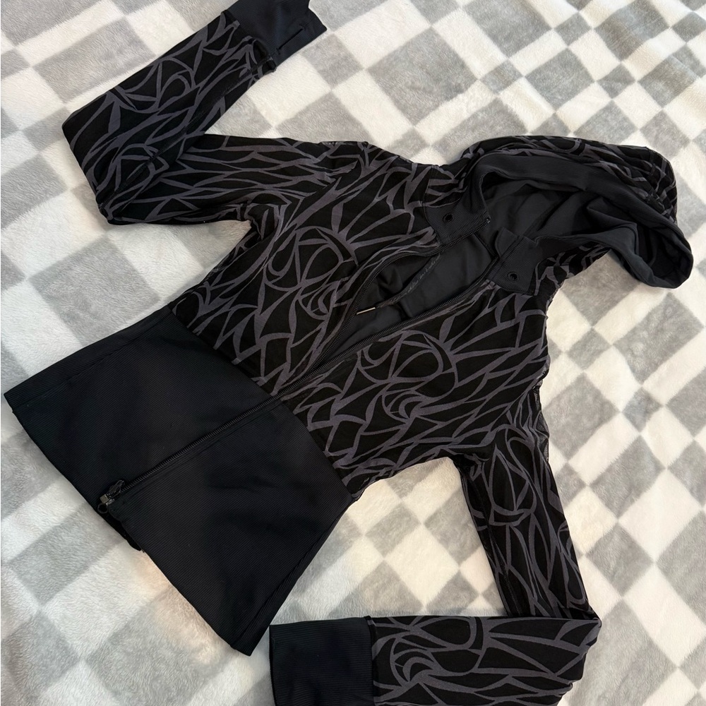 Black Hooded Jacket - Picture 9 of 10
